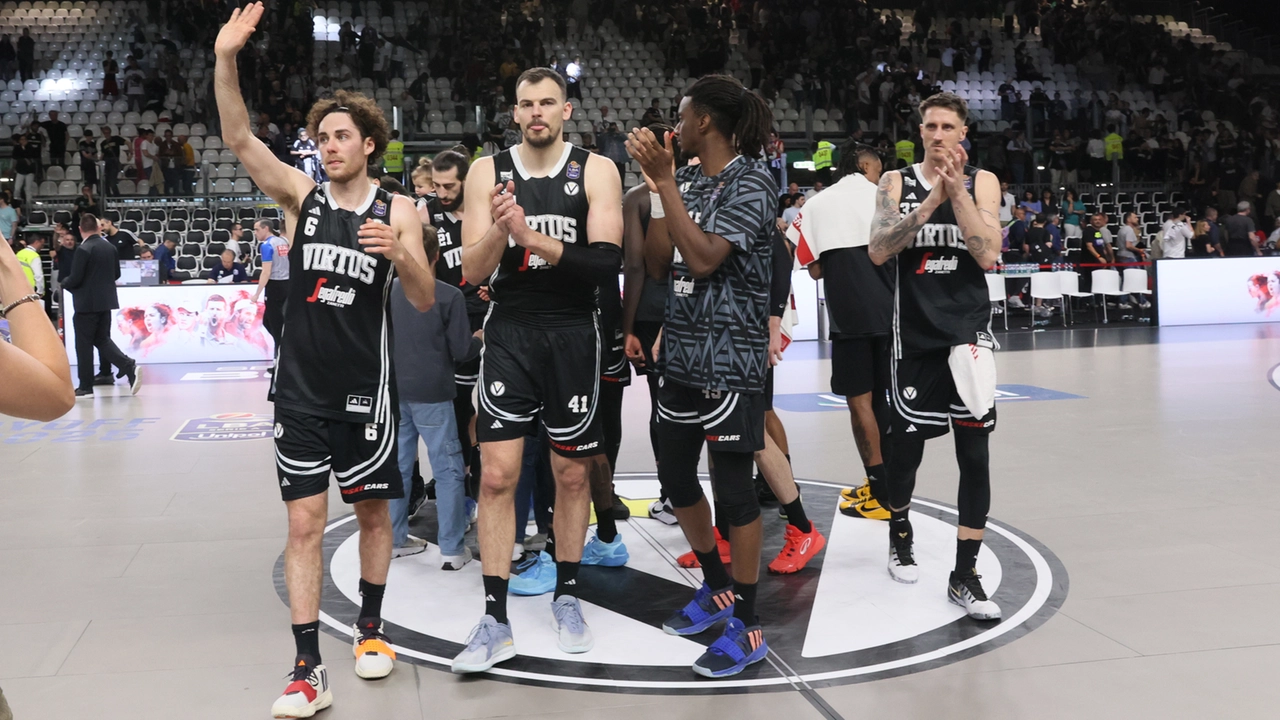 Virtus Venezia 90-85, le V nere dominano gara 1